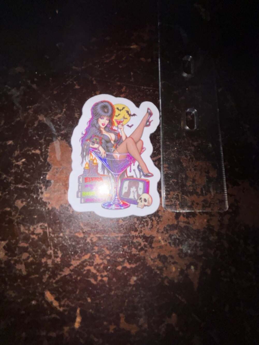 Elvira Sticker